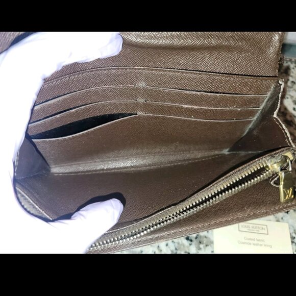 π Louis Vuitton Damier Ebene Sarah Wallet - Picture 11 of 13